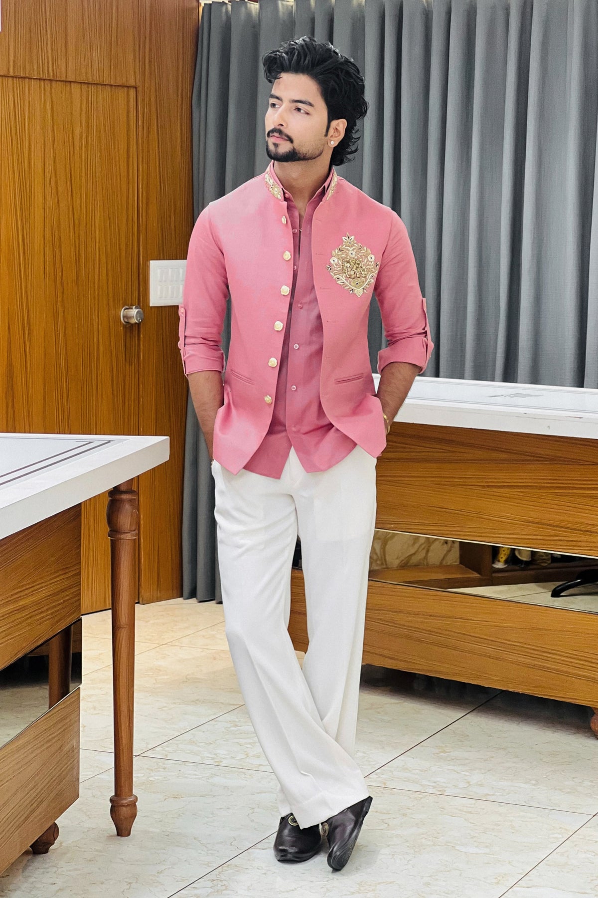 Dusty Rose Pink Linen Shirt Jacket Set with Elephant Metal Emblem