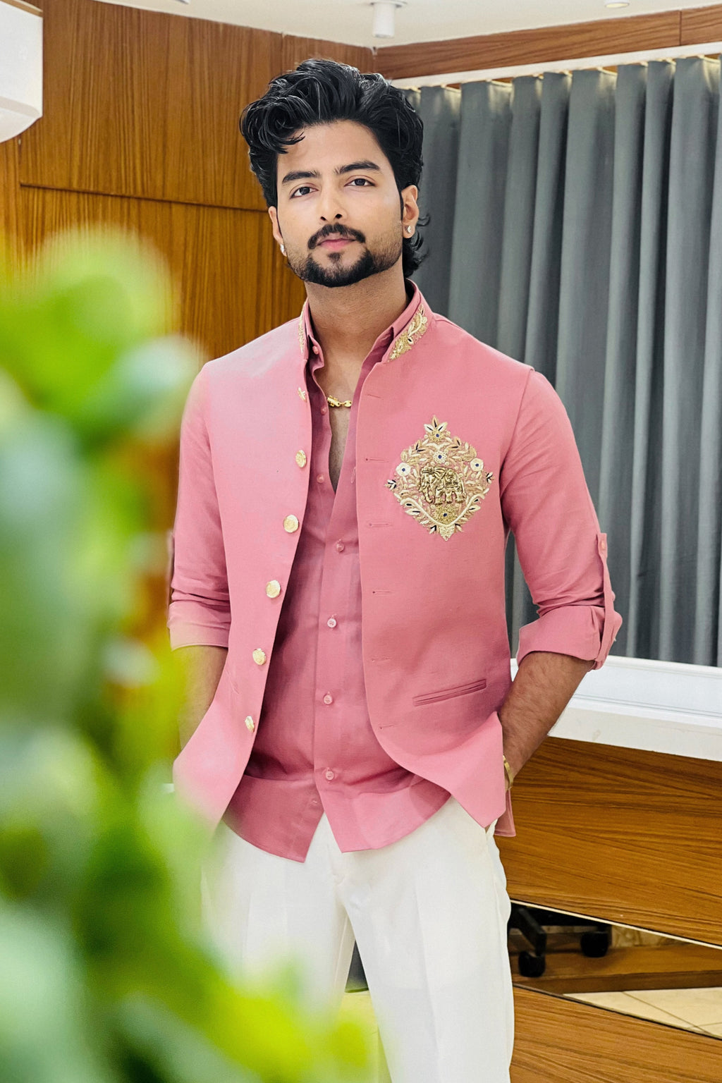 Dusty Rose Pink Linen Shirt Jacket Set with Elephant Metal Emblem
